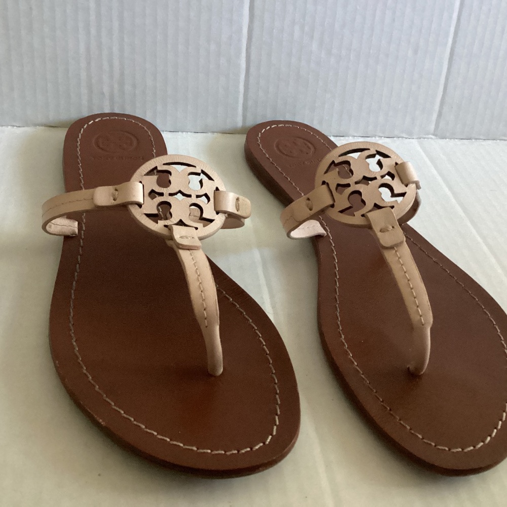 Tory Burch sandal size 7 1/2